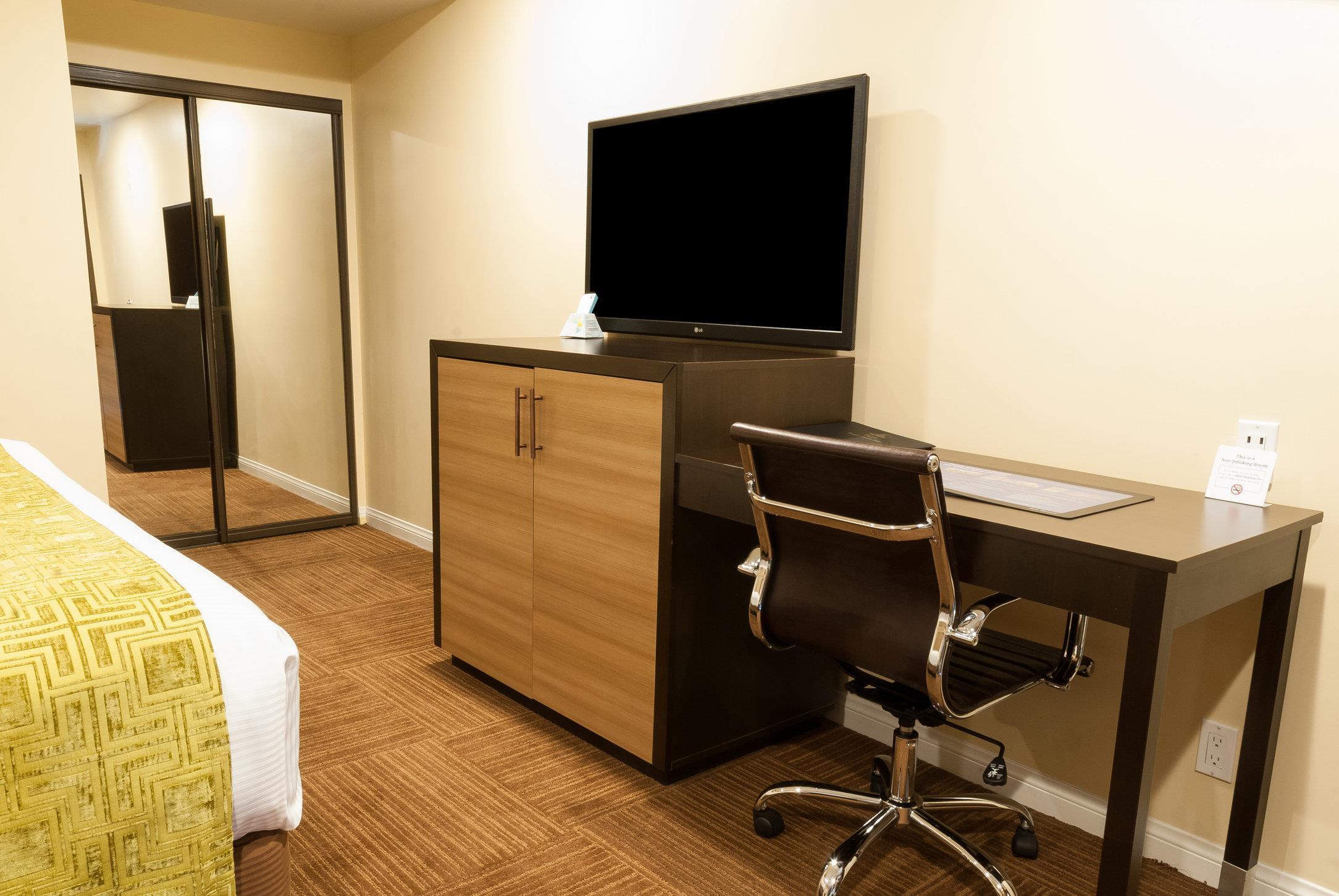 Best Western Plus Glendale Exterior photo